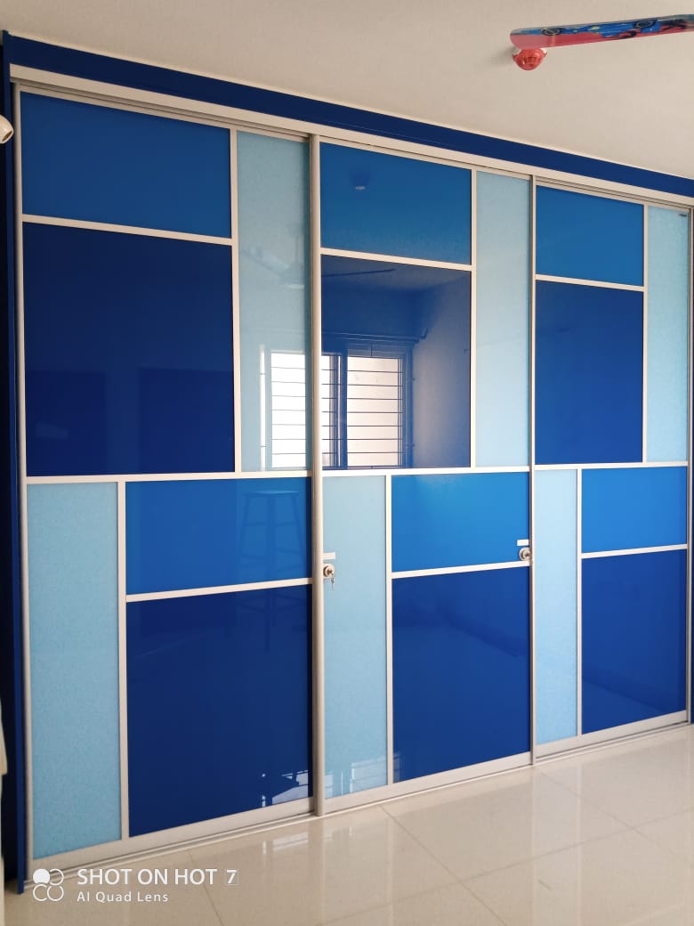 lacquer-glass-wardrobes-dealers-manufacturers-suppliers-in-noida-greater-noida-india